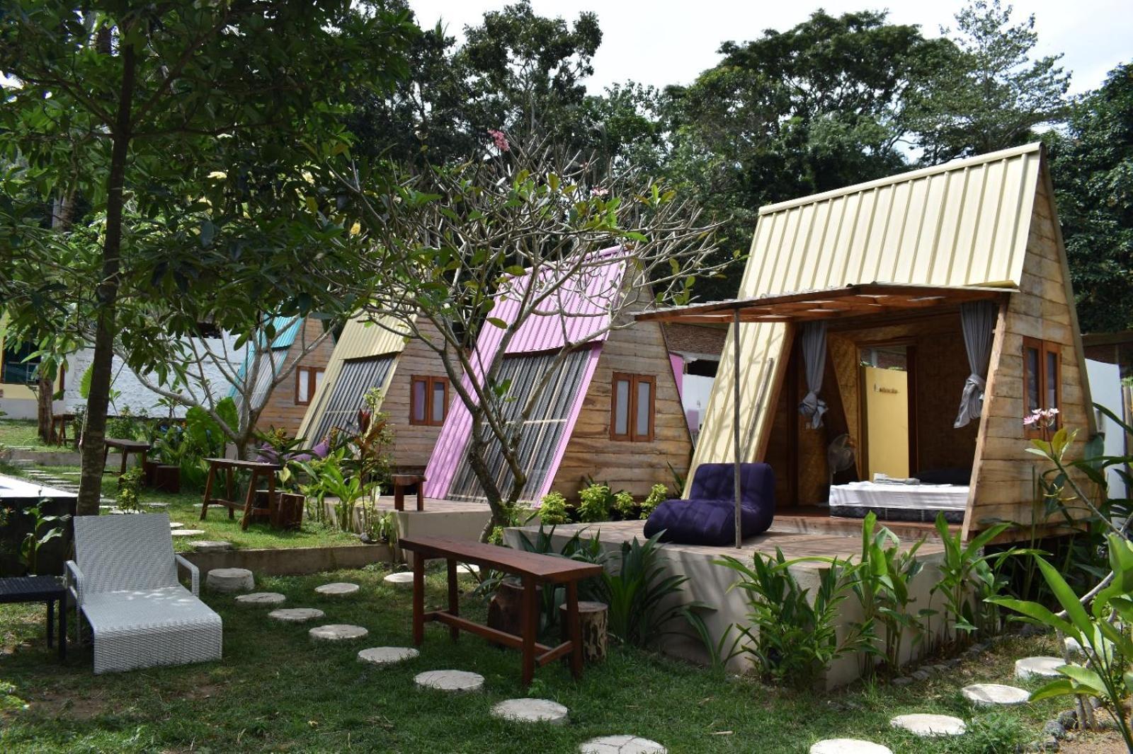 La Vie En Rose Hotel Senggigi Exterior photo
